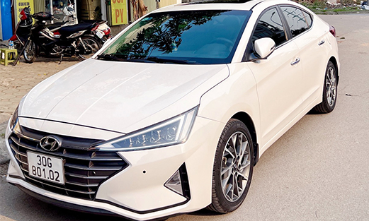 Xe 4 chỗ - Hyundai Elantra